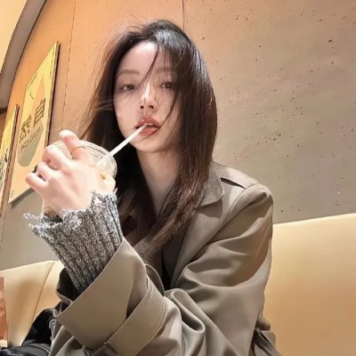 北极百货的秋乃小姐
